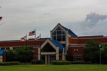 "Gardendale Civic Center" by Amcannally. CC BY-SA 4.0 via Commons.
